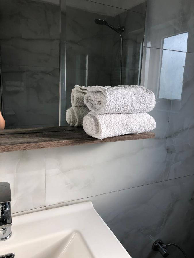 Sandri Apartment Himare Luaran gambar