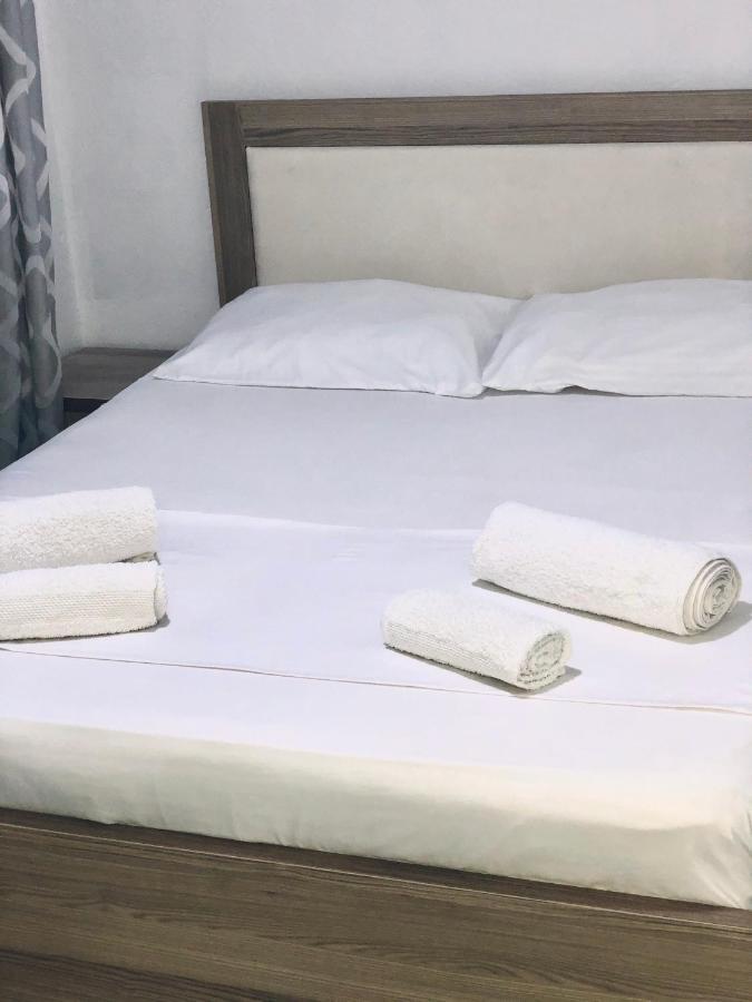 Sandri Apartment Himare Luaran gambar