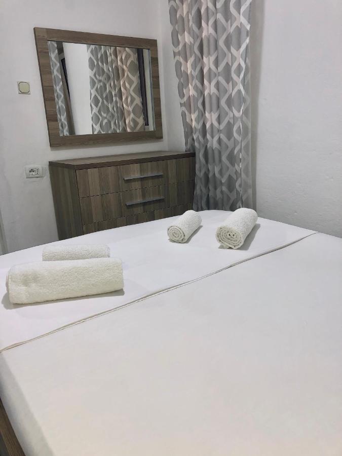 Sandri Apartment Himare Luaran gambar