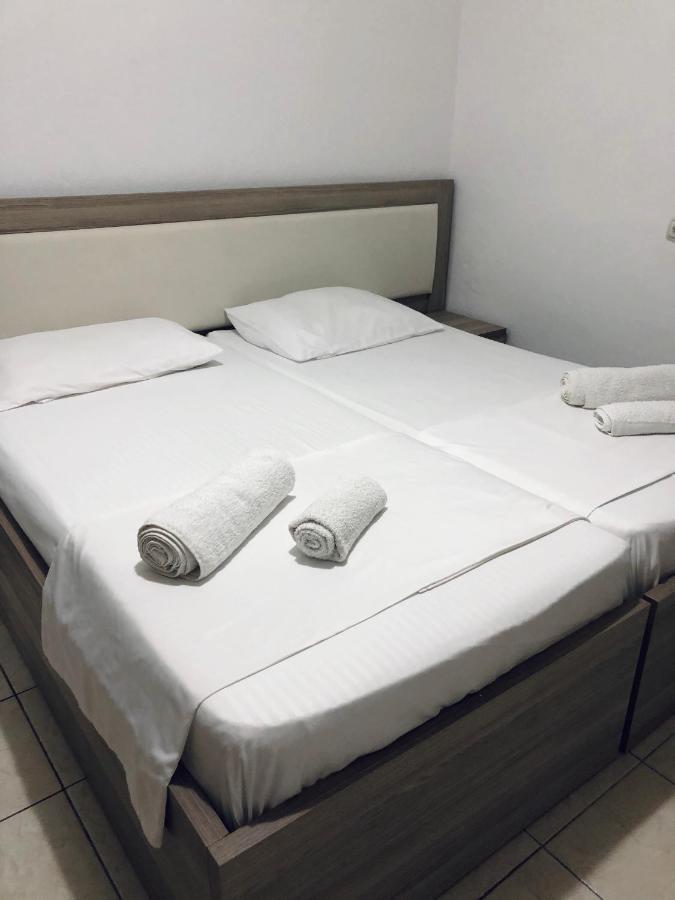 Sandri Apartment Himare Luaran gambar